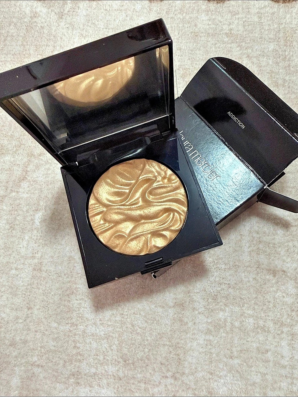 LAURA MERCIER Face Illuminator Powder - BNIB